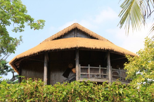 重庆仿真茅草_民俗文化园茅草屋_风景区茅草棚案例