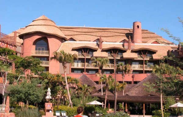 欧洲风情古建筑茅草屋案例