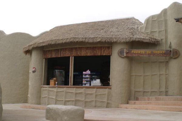 非洲风格主题乐园仿真茅草城堡案例